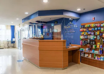 Microtel Inn & Suites by Wyndham Kingsland Naval Base I-95 hotel thumbnail 3