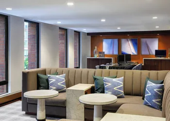 Boston Marriott Long Wharf hotel thumbnail 5