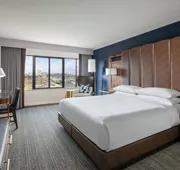 Boston Marriott Long Wharf hotel detail image 7