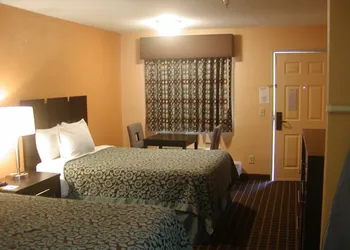 Days Inn by Wyndham Marietta White Water hotel thumbnail 6