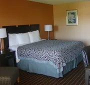 Days Inn by Wyndham Marietta White Water hotel detail image 7