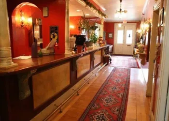 Admiral Fitzroy Inn hotel thumbnail 2