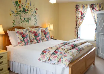Admiral Fitzroy Inn hotel thumbnail 8