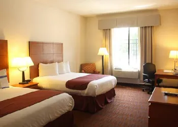 Baymont by Wyndham Savannah/Garden City hotel thumbnail 3