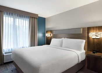 Holiday Inn Express Savannah Airport by IHG hotel thumbnail 8