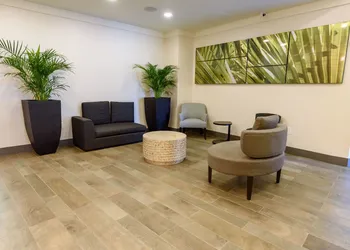 Polynesian Residences Waikiki Beach hotel thumbnail 4