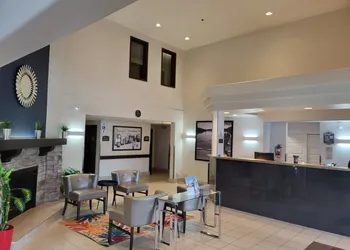 Super 8 by Wyndham Trois-Rivieres hotel thumbnail 5