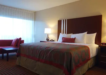 Ramada by Wyndham Sacramento hotel thumbnail 5