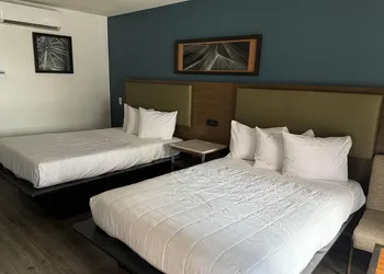 DTLV, a Baymont by Wyndham hotel thumbnail 6