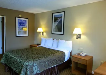 Motel West hotel thumbnail 6