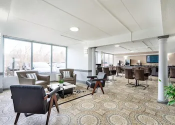 Baymont by Wyndham Addison hotel thumbnail 4