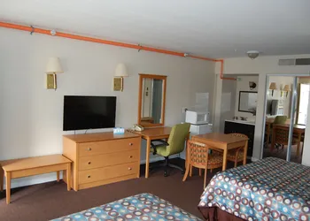 Colony Motel hotel thumbnail 2