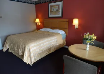 Colony Motel hotel thumbnail 7