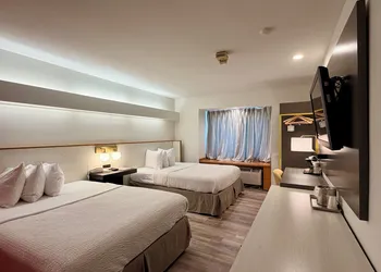 Ramada Limited Bloomington IL I-74/I-55 hotel thumbnail 6