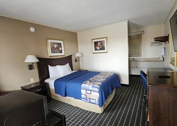 Americas Best Value Inn Mount Vernon hotel thumbnail 5