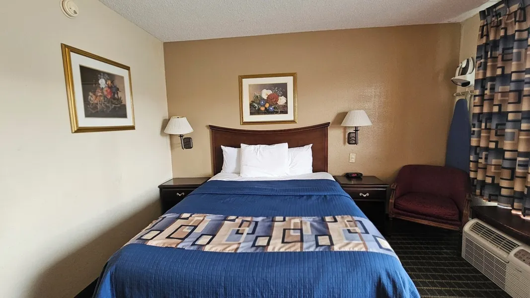 Americas Best Value Inn Mount Vernon hotel detail image 6