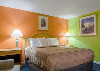 Highway Inn hotel thumbnail 7