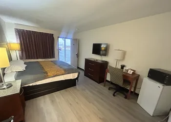 Budget Inn by Hotel O Greensville I 70 hotel thumbnail 6