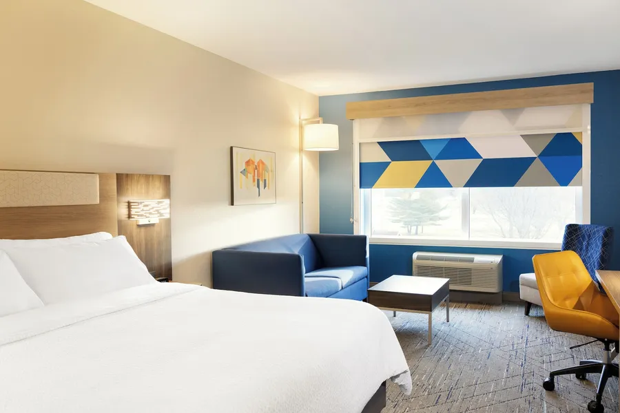 Holiday Inn Express & Suites Chicago Matteson by IHG hotel detail image 6