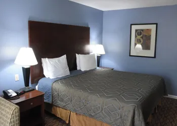 Timber Motel hotel thumbnail 6