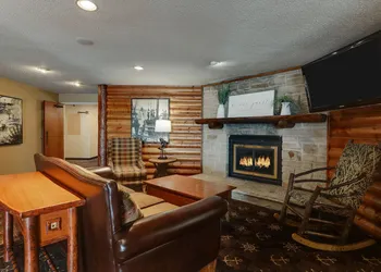 Stoney Creek Inn Quincy hotel thumbnail 3