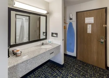 Quality Inn Rochelle hotel thumbnail 8