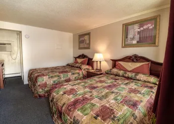 Economy Inn of Bloomington hotel thumbnail 4