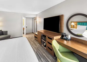 Hampton Inn Indianapolis-N.E./Castleton hotel thumbnail 6