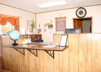 Frontier Motel hotel thumbnail 4