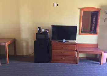 Frontier Motel hotel thumbnail 6