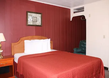 Frontier Motel hotel thumbnail 7