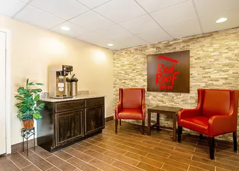 Red Roof Inn Scottsburg hotel thumbnail 5