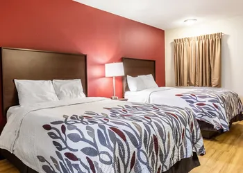 Red Roof Inn Scottsburg hotel thumbnail 6