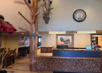 Ninepipes Lodge hotel thumbnail 6