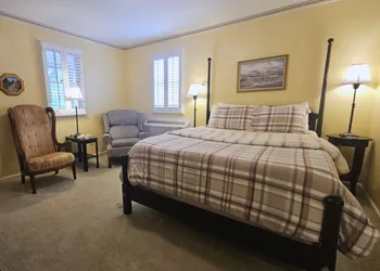 The Green Tree Inn hotel thumbnail 2