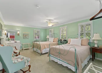 The Green Tree Inn hotel thumbnail 5