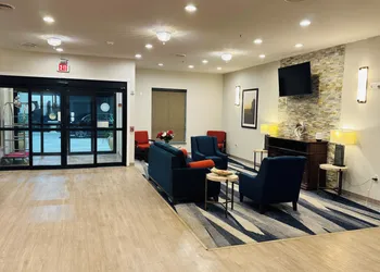 Comfort Suites Plymouth near US-30 hotel thumbnail 4