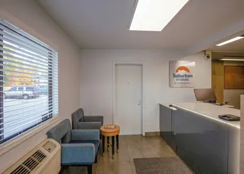 Suburban Studios South Bend Notre Dame Area hotel thumbnail 5