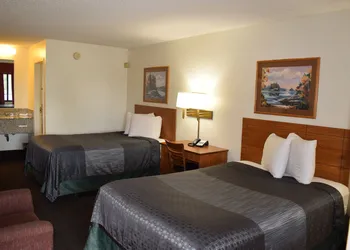 Value Inn Livonia hotel thumbnail 6
