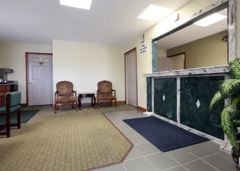 Americas Best Value Inn Cabot hotel thumbnail 3