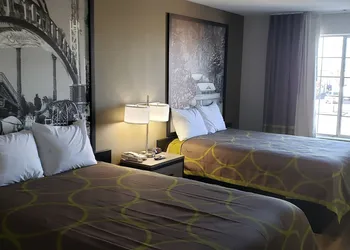 Super 8 by Wyndham Amarillo West hotel thumbnail 5