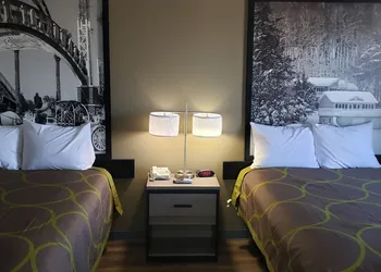 Super 8 by Wyndham Amarillo West hotel thumbnail 8
