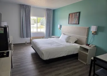 MainStay Suites LeClaire - Quad Cities hotel thumbnail 8