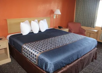 Hutchinson Inn hotel thumbnail 6