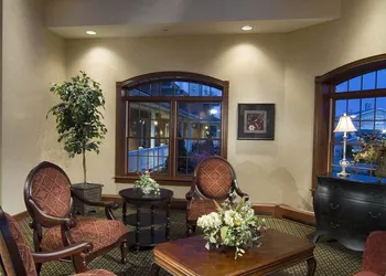 Carlisle Inn Sugarcreek hotel thumbnail 2