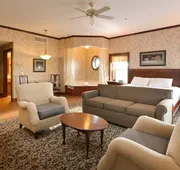 Carlisle Inn Sugarcreek hotel detail image 7