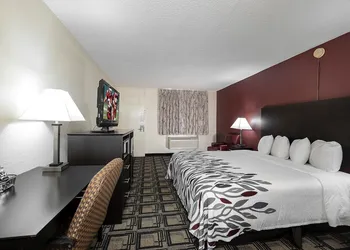 Red Roof Inn Murray hotel thumbnail 6