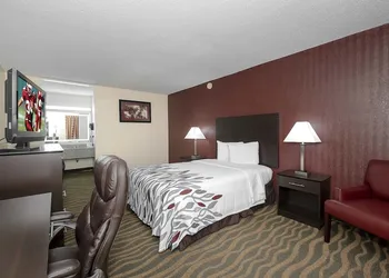 Red Roof Inn Murray hotel thumbnail 8