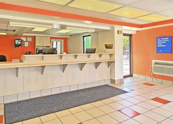 Motel 6 Maple Shade Township, NJ - Philadelphia - Mt Laurel hotel thumbnail 2