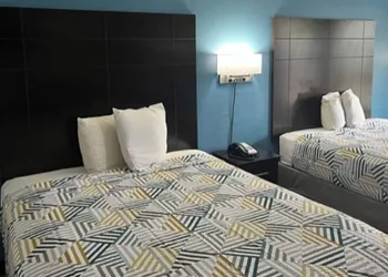 OYO Hotel Baton Rouge Mid City hotel thumbnail 5